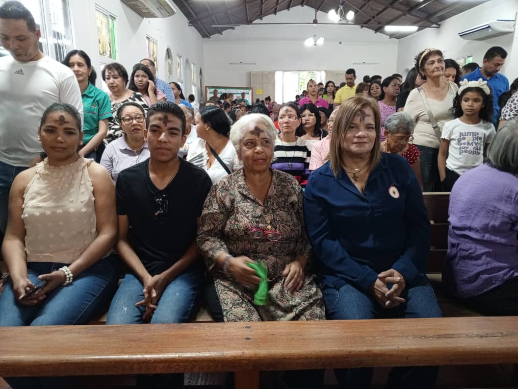 Con imposición de cenizas empieza el tiempo de Cuaresma 2 con imposicion de cenizas empieza el tiempo de cuaresma laverdaddemonagas.com cenizas5
