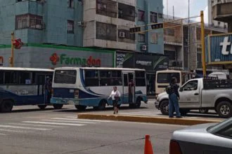 Caos vehicular en el centro