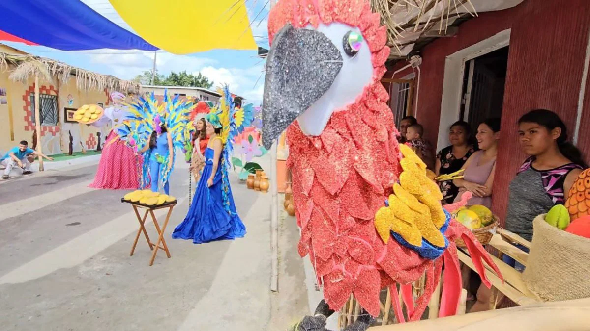 Fuentes recorrió comunidades de Maturín para compartir las tradiciones carnestolendas 2 fuentes recorrio comunidades de maturin para compartir las tradiciones carnestolendas laverdaddemonagas.com ana2