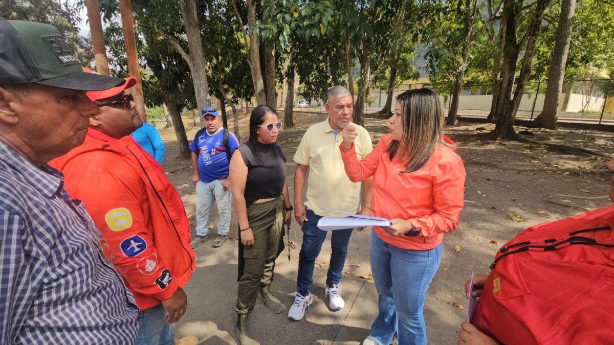 Gobernación inspecciona vías agrícolas en Acosta para iniciar su rehabilitación 3 gobernacion inspecciona vias agricolas en acosta para iniciar su rehabilitacion laverdaddemonagas.com acosta3