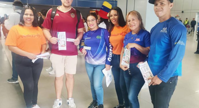 Gobernación y Mintur promocionan las rutas turísticas a fanáticos de la Vinotinto