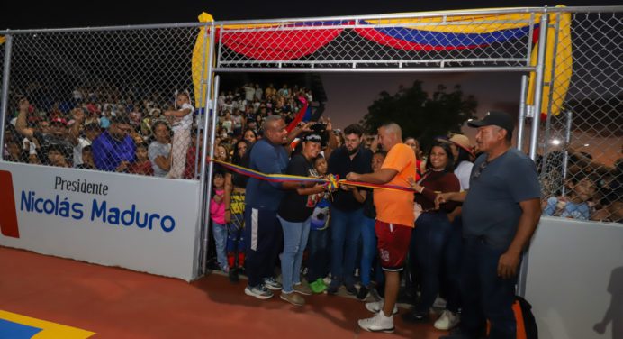Gobernador Luna entrega cancha Argenis Guevara del complejo La Gran Victoria