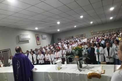 médicos