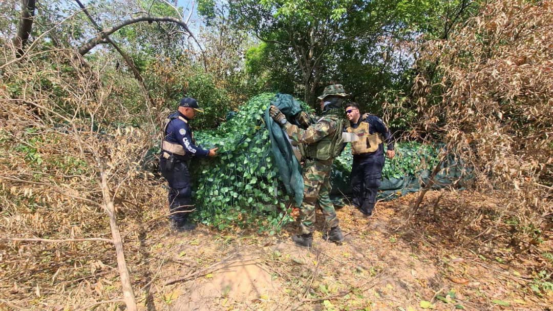 inutilizadas dos aeronaves de apoyo al narcotrafico en apure video laverdaddemonagas.com fanb1