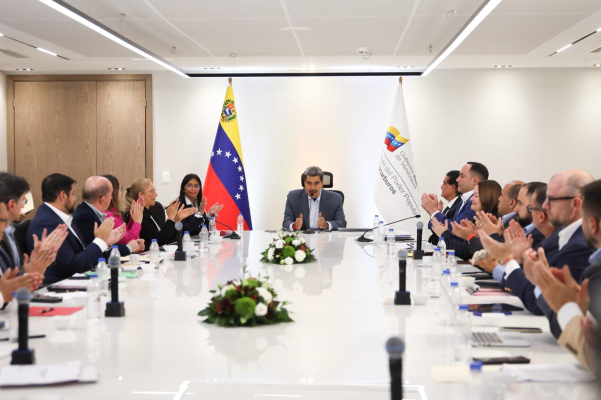 Maduro lanza el Motor Hidrocarburos y la fórmula PAE 2 Motor Hidrocarburos