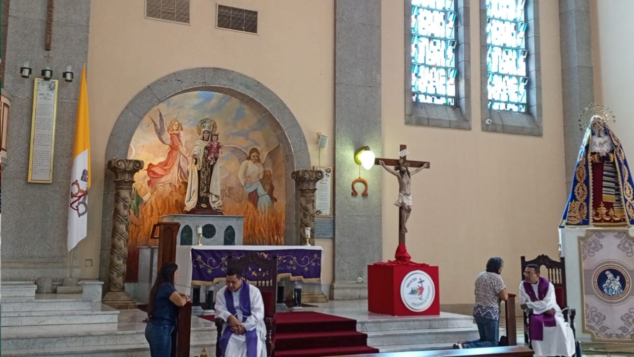 Catedral tuvo jornada de confesiones