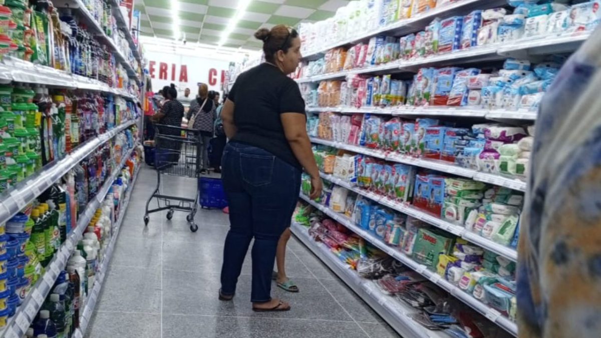 Maturineses catalogan de abuso ventas a precio de dólar paralelo 2 Compradores piden a la Sundde supervisión