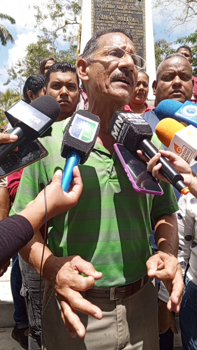 Maturineses firman en rechazo a deportaciones de migrantes desde EE.UU. 5 Maturineses se pronuncian a