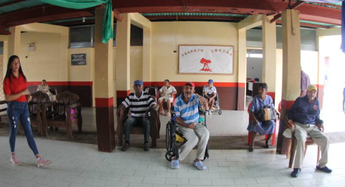 Misión Abuelos de la Patria celebró aniversario con jornada en el Geriátrico