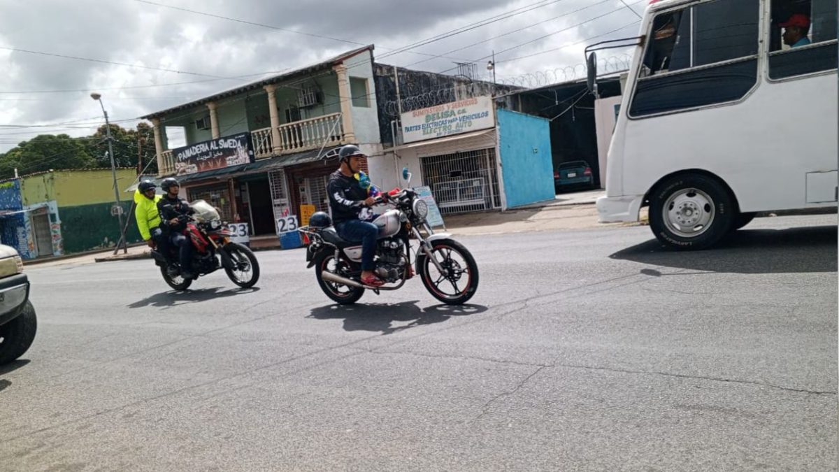 Motorizados solicitan salvoconducto para trabajadores nocturnos 2 motorizados solicitan salvoconducto para transitar en las noches laverdaddemonagas.com la verdad de monagas 7