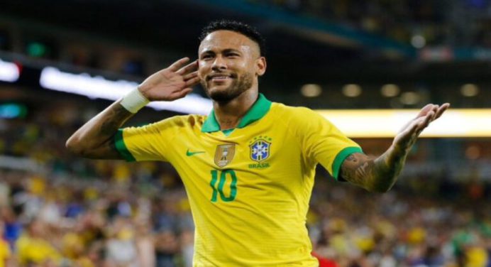 Neymar feliz de regresar a la selección de Brasil para eliminatorias del Mundial