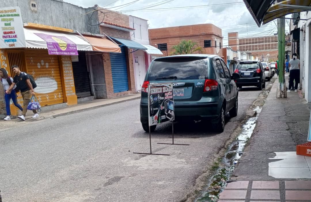 Pocos comercios permanecieron cerrados la mañana de este miércoles 6 pocos comercios permanecieron cerrados la manana de este miercoles laverdaddemonagas.com comercio2