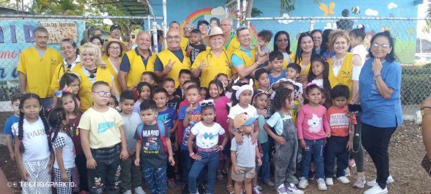 "Por amor a tí"efectuó jornada en Los Guaritos 1 amor