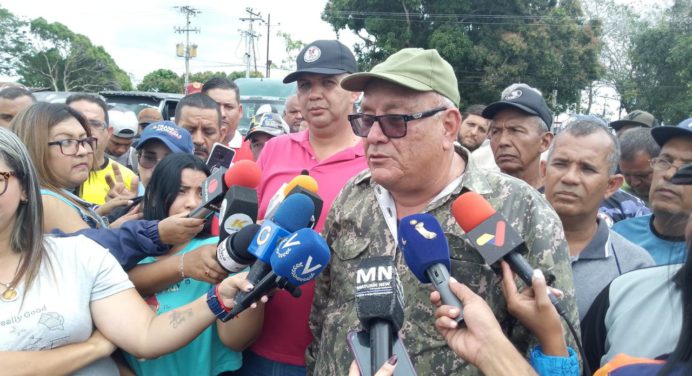 Sindicatos de transporte se pronuncian ante supuesto pago de combustible