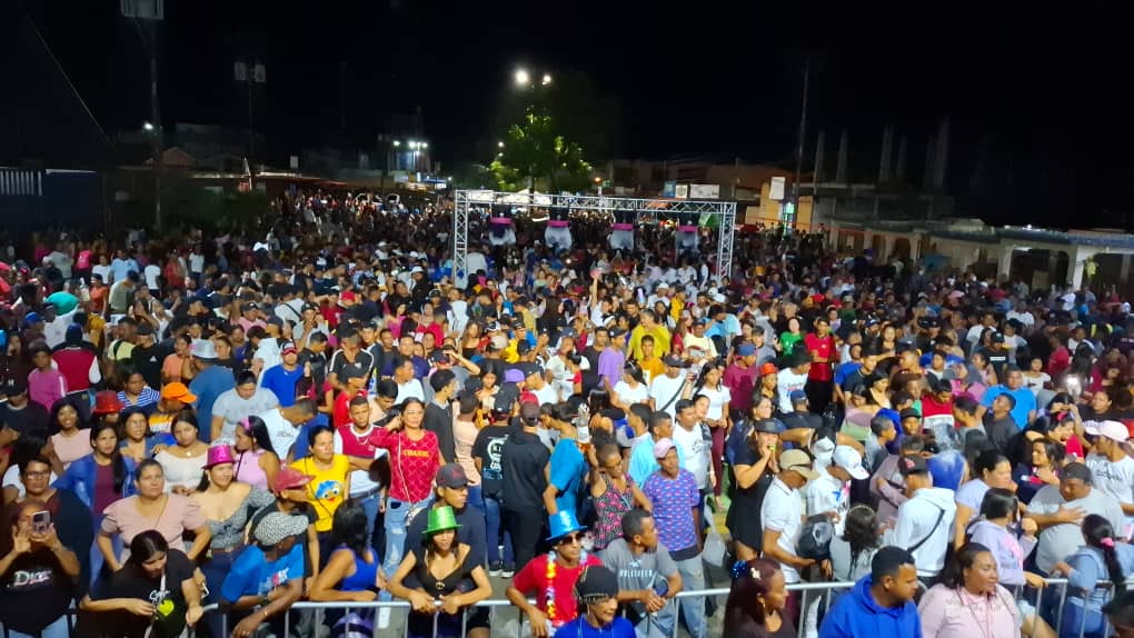 The Same People encendió el Carnaval de Temblador 3 the same people encendio el carnaval de temblador laverdaddemonagas.com libertador2