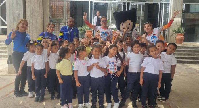 Turismo social brinda esparcimiento a 35 niños de La Muralla