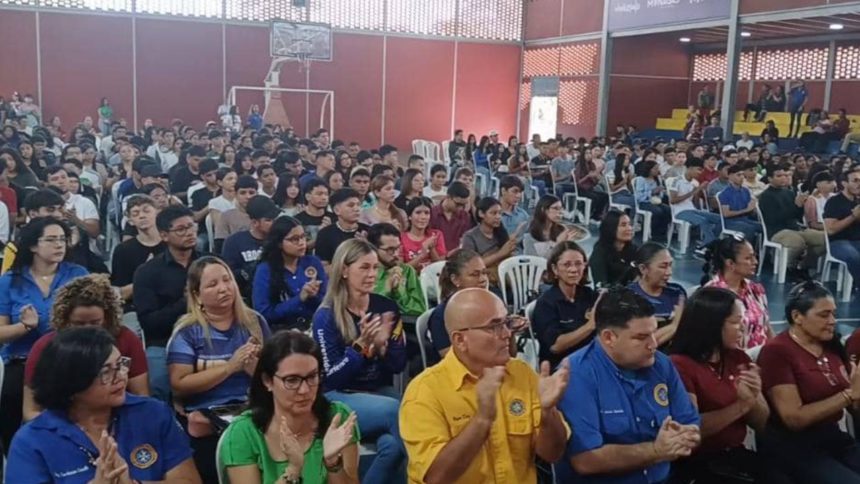 409 bachilleres ingresan a la UDO