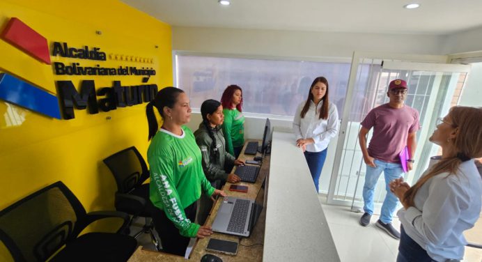Alcaldesa Ana Fuentes supervisa centro de operaciones del Iamam