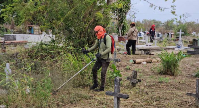 Alcaldía de Maturín ejecuta labores de saneamiento en el cementerio de Pararí