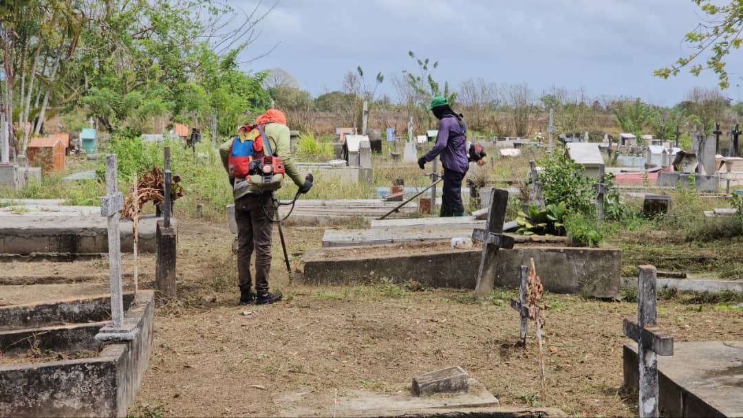 alcaldia de maturin ejecuta labores de saneamiento en el cementerio de parari laverdaddemonagas.com foto3