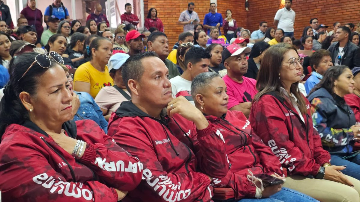 Alcaldía de Maturín entregó recursos para ejecución de proyectos comunales 2 alcaldia de maturin entrego recursos para ejecucion de proyectos comunales laverdaddemonagas.com recursos2