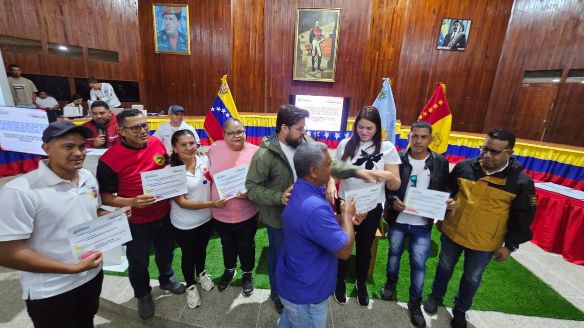 Alcaldía de Maturín entregó recursos para ejecución de proyectos comunales 3 alcaldia de maturin entrego recursos para ejecucion de proyectos comunales laverdaddemonagas.com recursos3