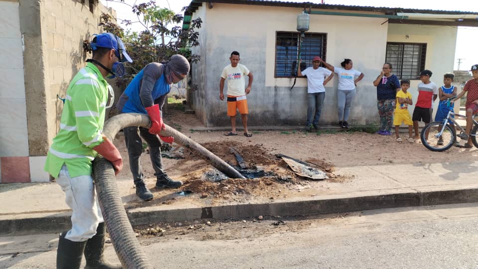 alcaldia realiza mantenimiento de la red de aguas servidas en caicara y viento fresco laverdaddemonagas.com aguas2