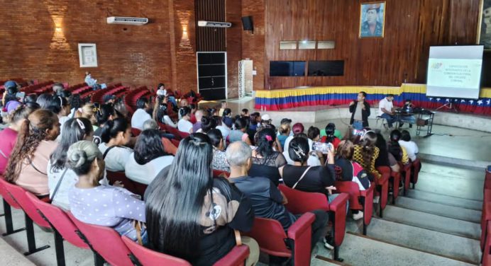 Capacitan a miembros de la comisión electoral para segunda consulta nacional