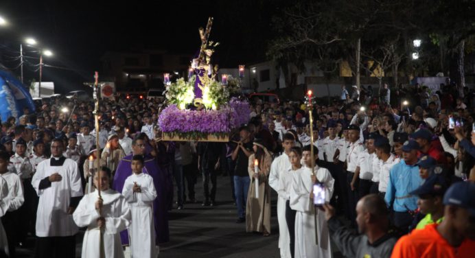 Caripe vibró con fe y devoción en la procesión del Nazareno