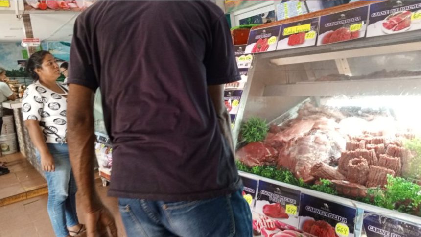 Cinco salarios mínimos debe ganar un trabajador para poder comer carne 1 Precios nuevos exhiben la carne y el pollo