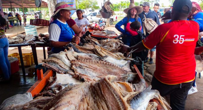 Con venta de pescado inicia la Semana Santa en Sotillo