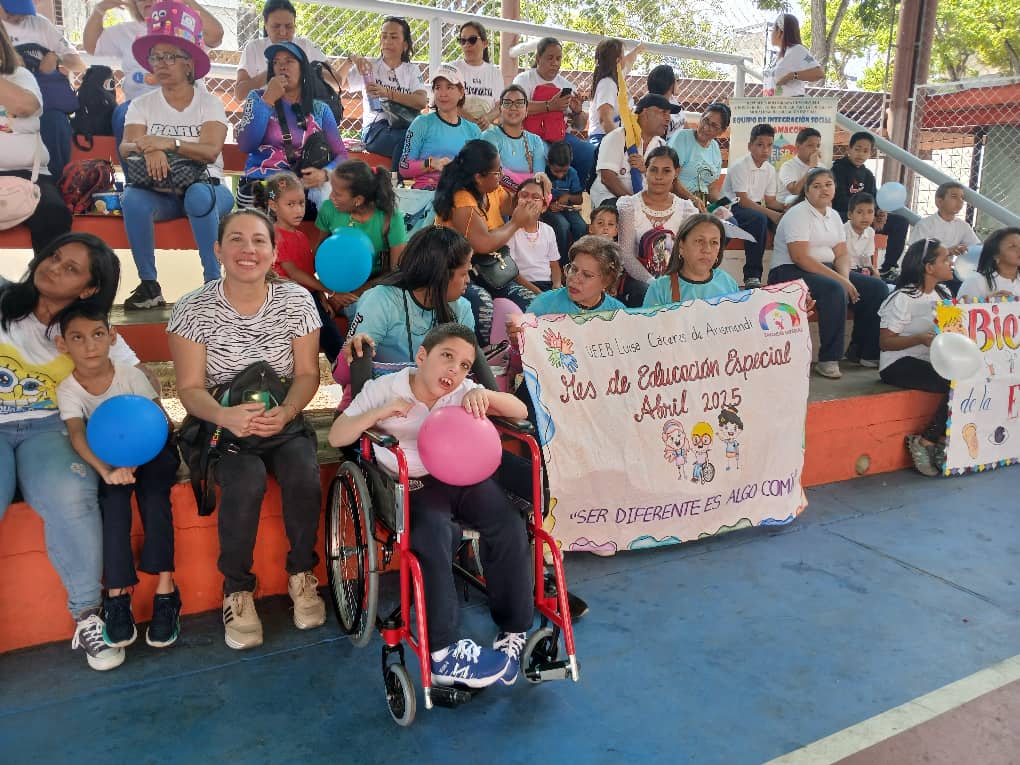 conmemoran con caminata semana de la educacion fisica en modalidad especial laverdaddemonagas.com semana1