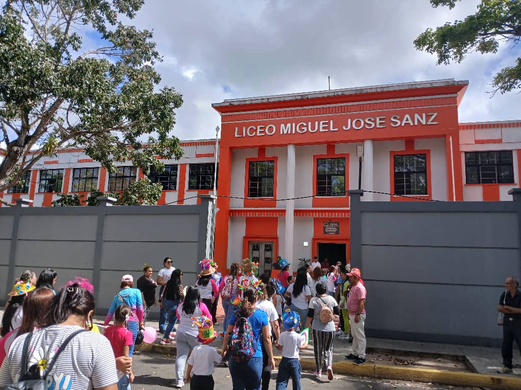 conmemoran con caminata semana de la educacion fisica en modalidad especial laverdaddemonagas.com semana3