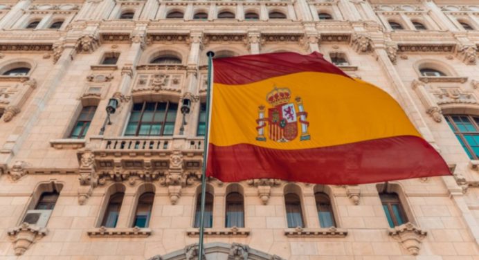 Decretan luto oficial en España de tres días por muerte del papa Francisco