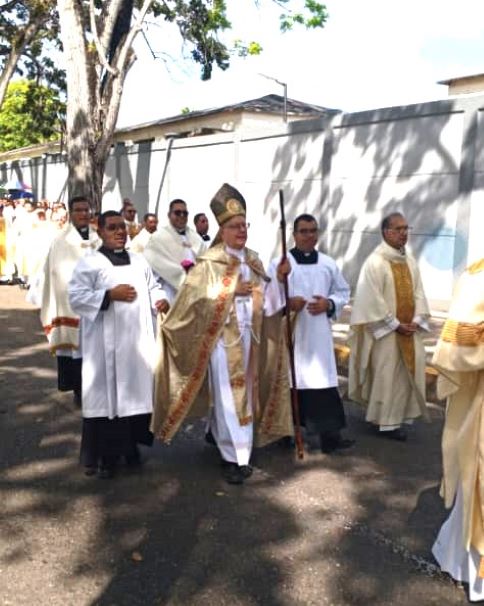 Diócesis realiza viacrucis este viernes de Concilio 2 El viacrucis iniciará a las 4:00 pm