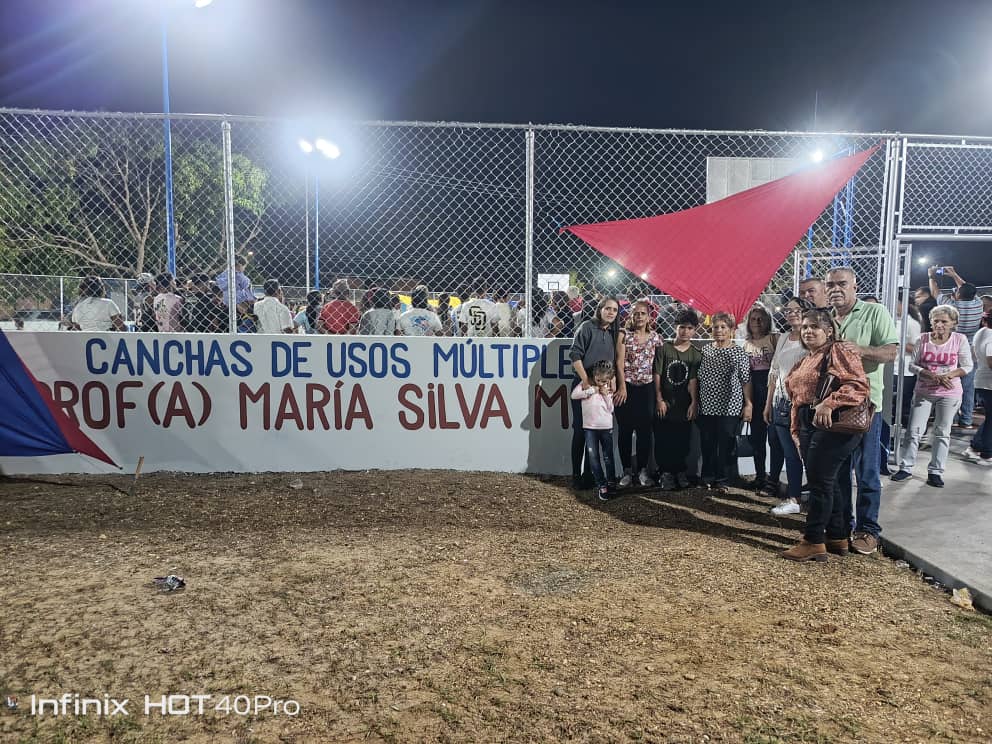 Dos canchas entregó el gobernador Luna en el Complejo Paramaconi 5 dos canchas entrego el gobernador luna en el complejo paramaconi laverdaddemonagas.com cancha5
