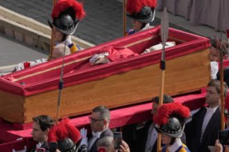 cortejo fúnebre del papa
