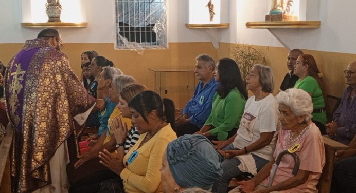 Este martes la iglesia hizo una oración por los enfermos