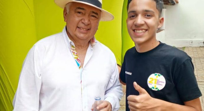 Estudiante de la escuela de tradiciones del Icum entre los 5 mejores cuatristas del país
