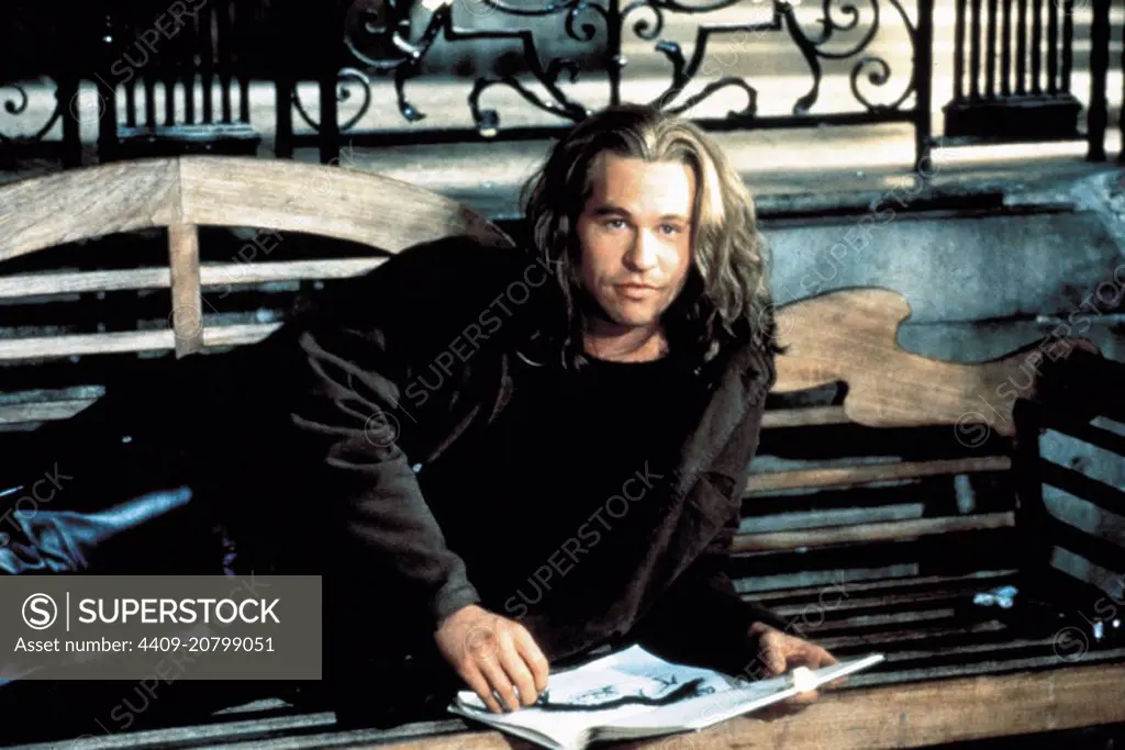 Hollywood rinde tributo al carismático actor Val Kilmer tras su fallecimiento 5 hollywood rinde tributo al carismatico actor val kilmer tras su fallecimiento laverdaddemonagas.com en su pelicula el santo