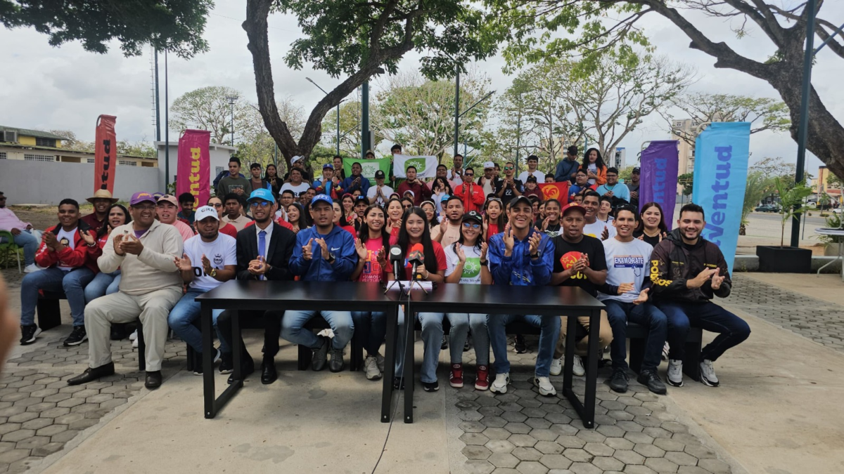 Jpsuv Monagas da su respaldo al Gobernador Ernesto Luna 2 jovenes de monagas dan su respaldo al gobernador ernesto luna laverdaddemonagas.com image
