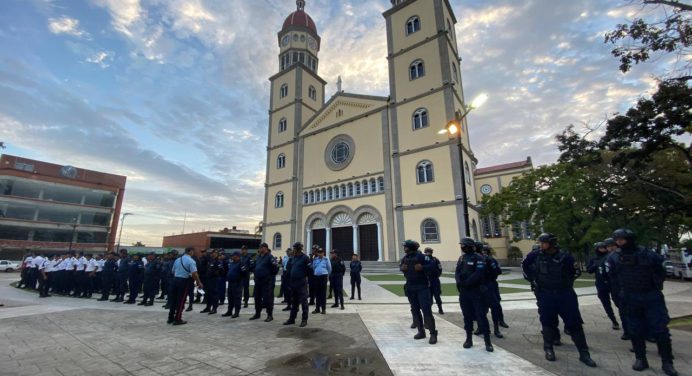 Más de 340 funcionarios resguardan la tradicional ruta de los 7 templos