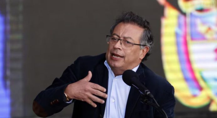 Petro anuncia plazo para que los colombianos se vacunen contra la fiebre amarilla