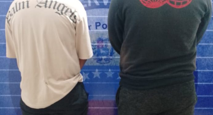 Polimaturín arrestó a dos individuos por agredir a una comisión policial