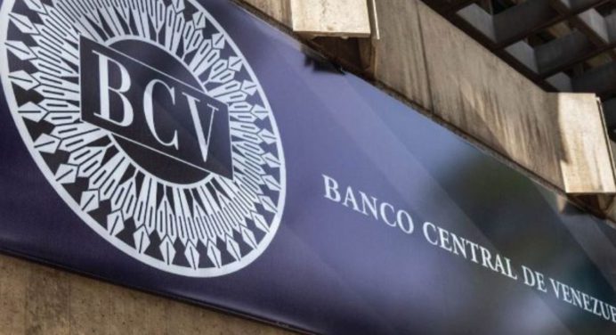 Presidente Maduro cambia la directiva del BCV