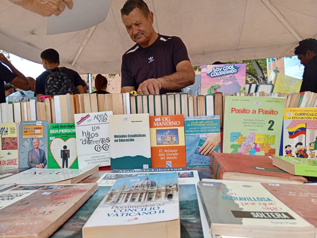 reportan buenas ventas de libros en maturin laverdaddemonagas.com image