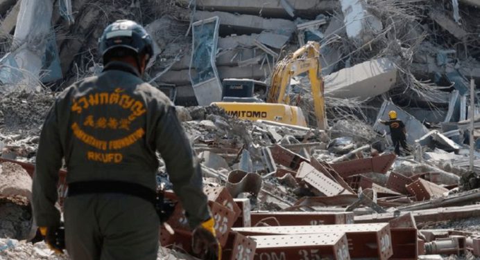 Terremoto en Birmania alcanza nuevas cifras: 2.719 los muertos y a 4.521 los heridos