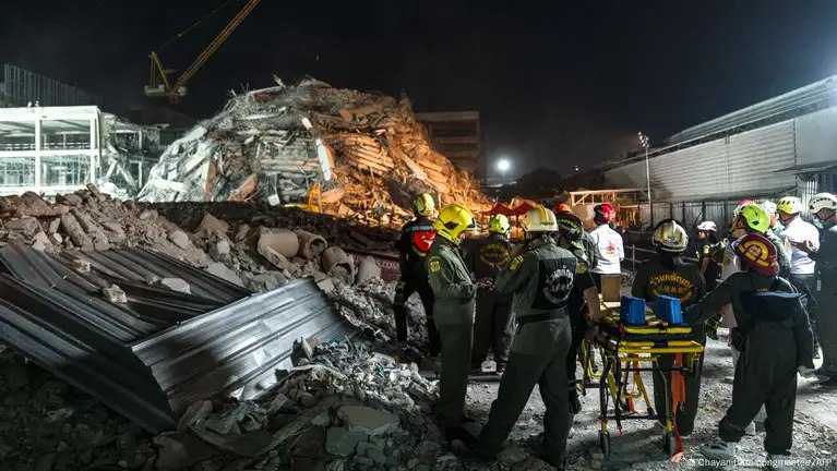 Terremoto en Birmania alcanza nuevas cifras: 2.719 los muertos y a 4.521 los heridos 2 en Birmania