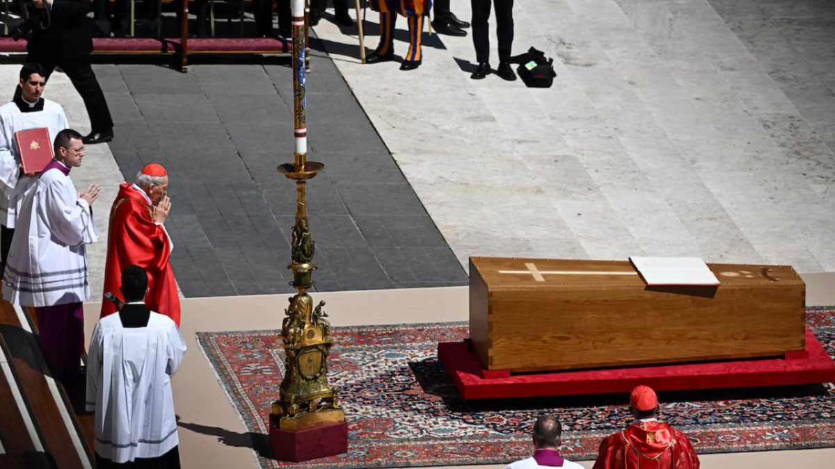 Tras multitudinario funeral el Papa Francisco ya descansa en Santa María La Mayor 2 tras multitudinario funeral el papa francisco ya descansa en santa maria la mayor laverdaddemonagas.com la verdad de monagas 12