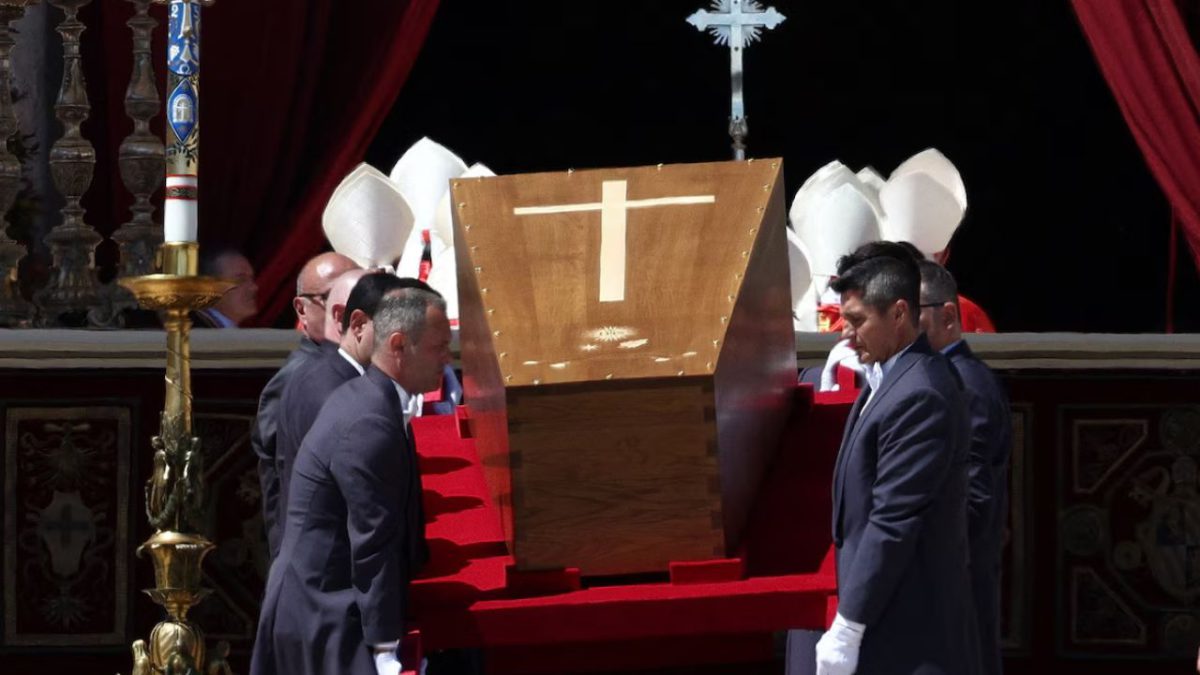 Tras multitudinario funeral el Papa Francisco ya descansa en Santa María La Mayor 3 tras multitudinario funeral el papa francisco ya descansa en santa maria la mayor laverdaddemonagas.com la verdad de monagas 13
